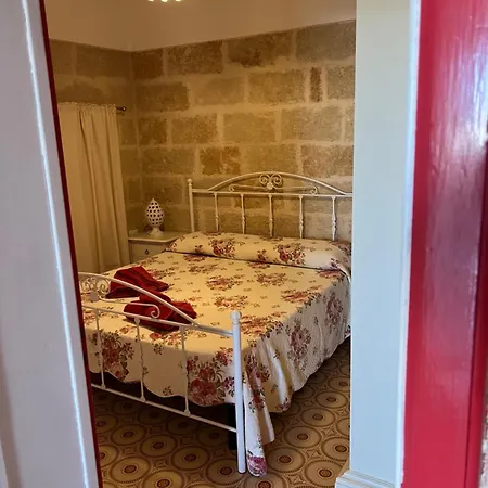 Boucanville * Polignano a Mare